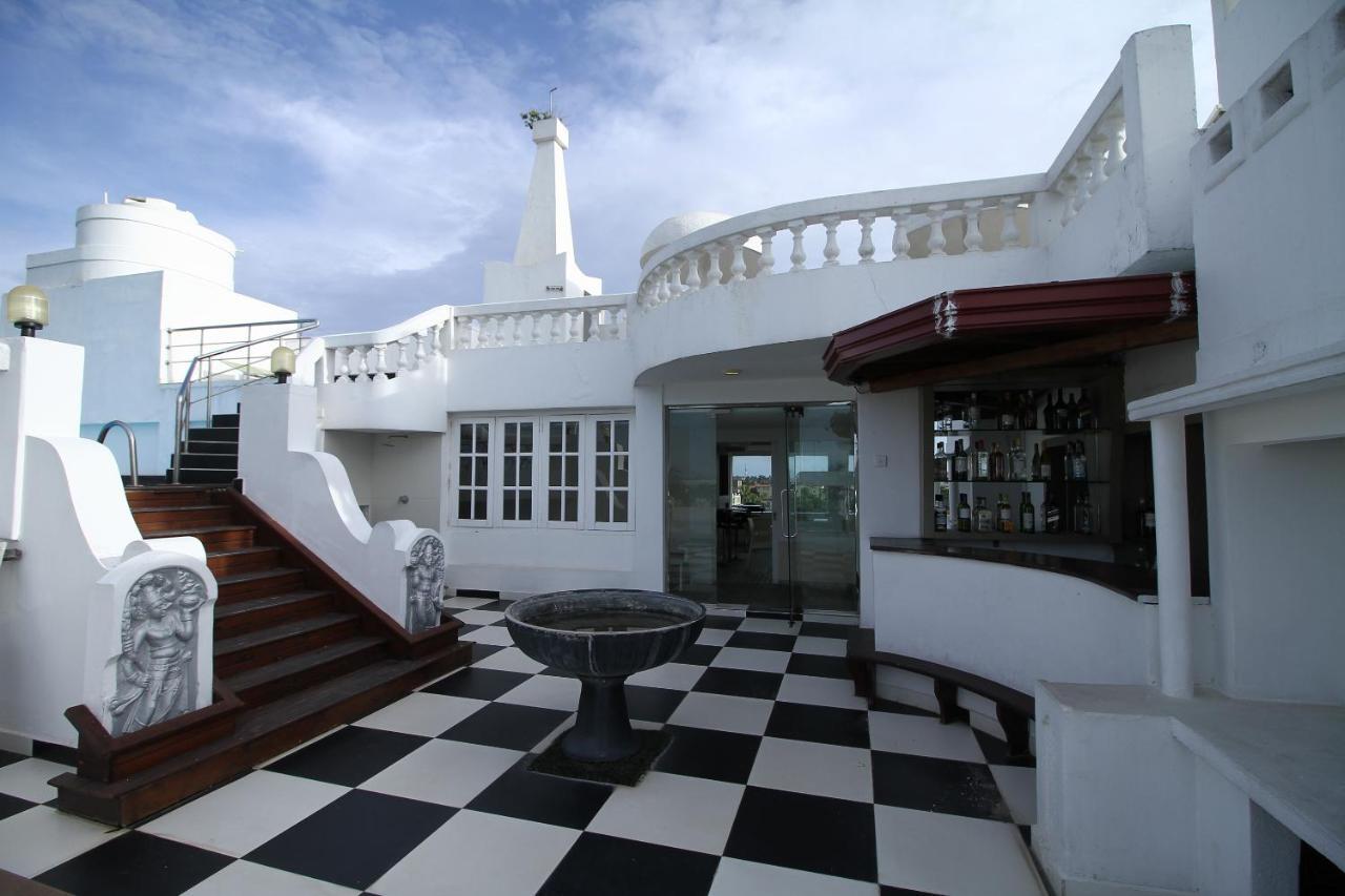 Hotel Royal Castle Negombo Exterior photo